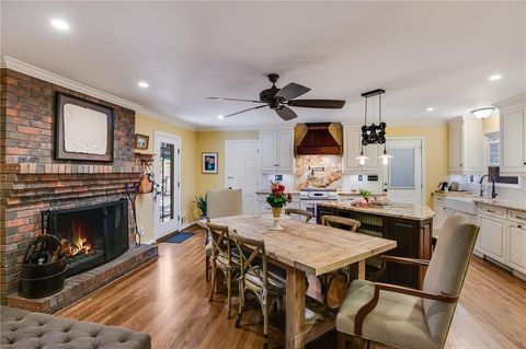 Photo of 1130 Lake Drive, Roswell, GA 30075 (MLS # 7652127)