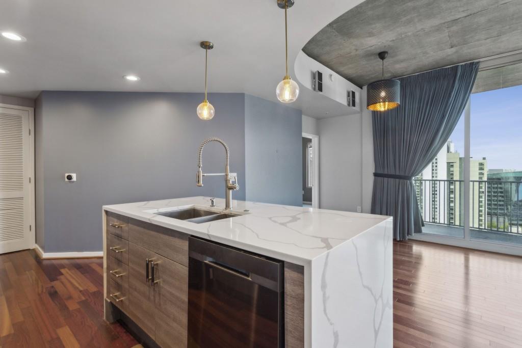 860 Peachtree Street NE 1417
