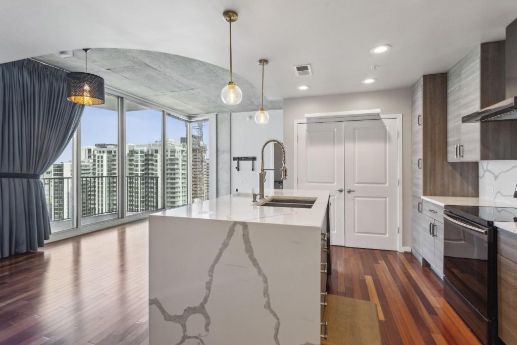 860 Peachtree Street NE 1417
