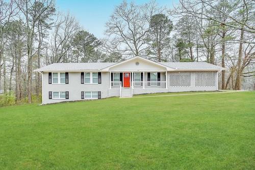 Available for Virtual Tours Only!
Reduced $1000 flat security deposit plus one free month on a 13-month lease, if qualified. First full month receives rent concession.
Huge Ranch home on a corner lot. Walking into this home you will find an extra large living room, a family den with a fireplace and a kitchen. The kitchen is completely new with new cabinets, countertops, and all Samsung appliances. The kitchen has sliding glass doors leading out to the large deck overlooking the yard. The master bedroom has a full bathroom plus 2 closets. Don't worry about space, the unfinished basement has tons of room for storage.
Excalibur Homes does not advertise on Facebook or Craigslist. Be advised that the sq ft and other features provided may be approximate. Prices and/or availability dates may change without notice. Lease terms 12 months or longer. Application fee is a non-refundable $75 per adult over 18 years of age. One-time $200 Administrative fee due at move-in. Most homes are pet-friendly. Breed restrictions may apply. Rental insurance required.