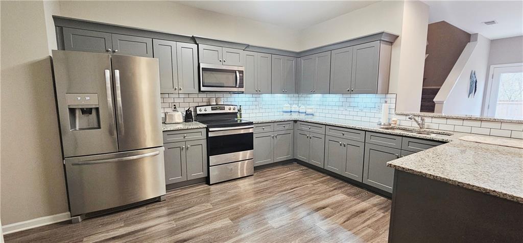 22 Oakbrook Drive SW