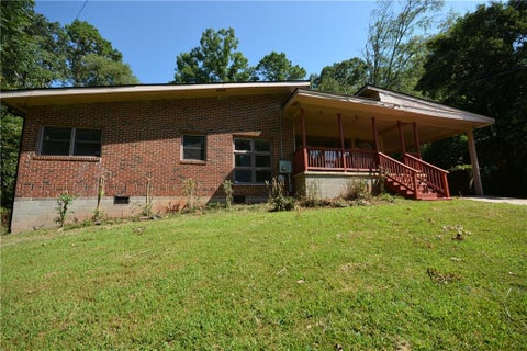 Homes For Rent - 1864 Flintwood Drive<br/> Atlanta, GA 30316
