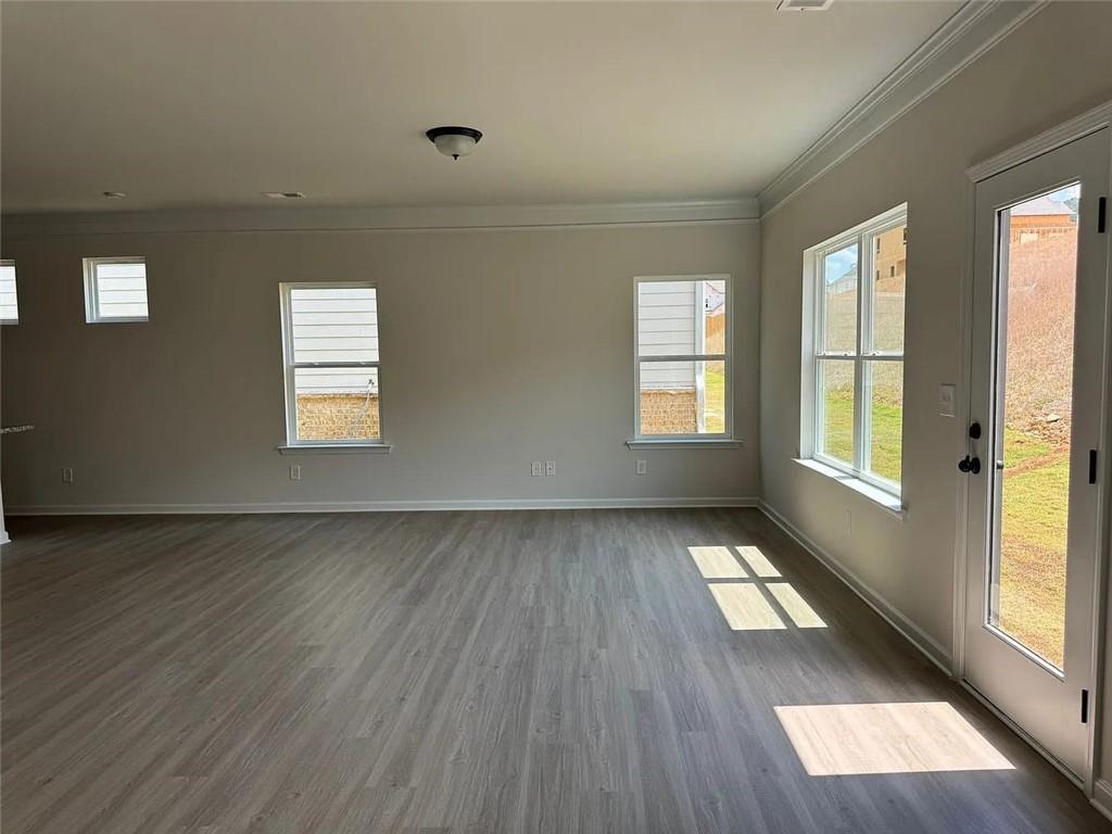 425 Perth Drive