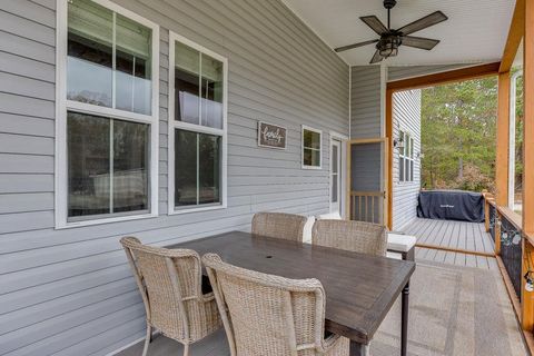 A home in Flowery Branch