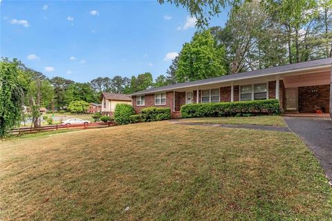 Homes For Sale - 4260 Bingham Court<br/> Stone Mountain, GA 30083