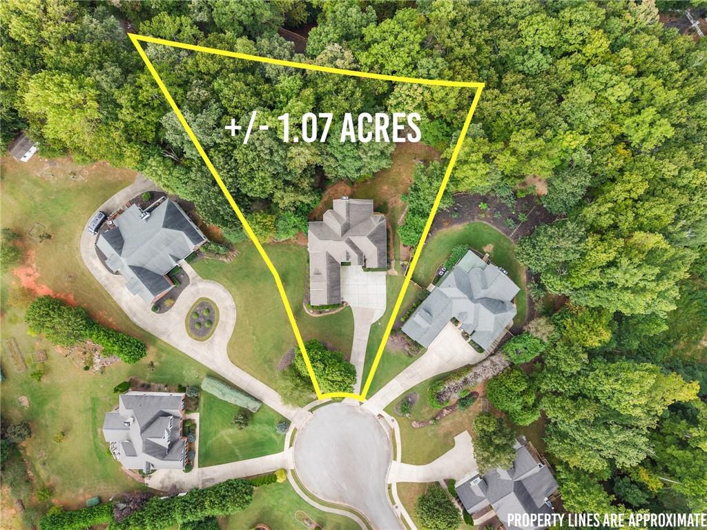 3498 Hickory Lake Drive