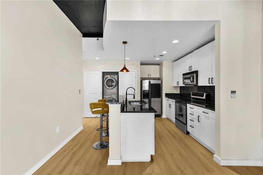 250 Pharr Road NE 1702