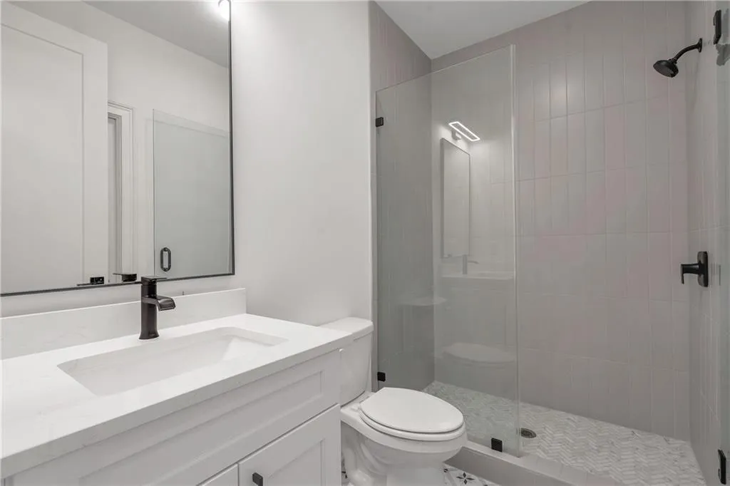 Dunwoody, Georgia 30338, United States, 6 Bedrooms Bedrooms, ,6 BathroomsBathrooms,Residential,Active,80812