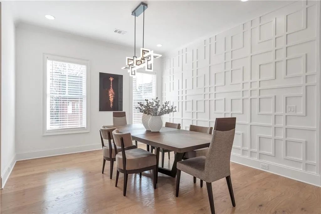 Dunwoody, Georgia 30338, United States, 6 Bedrooms Bedrooms, ,6 BathroomsBathrooms,Residential,Active,80812