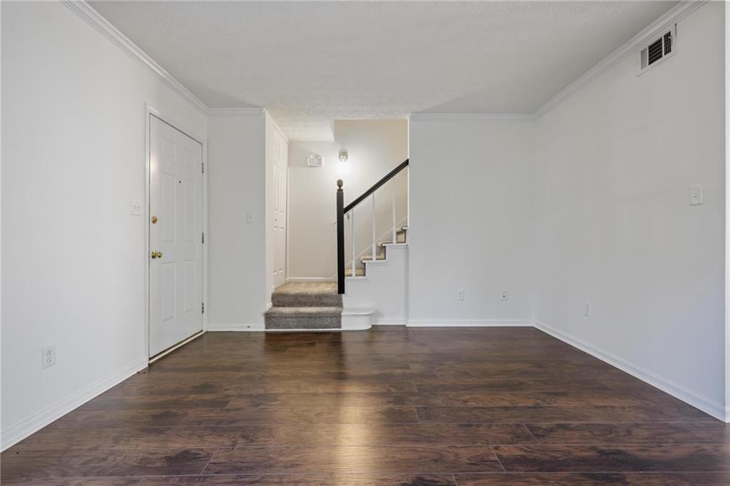 1077 New Haven Drive SW