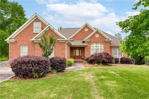 A home in Hoschton