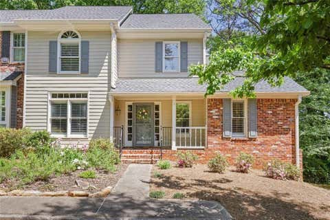 Townhouse For Sale - 216 Riverview Trail<br/> Roswell, GA 30075