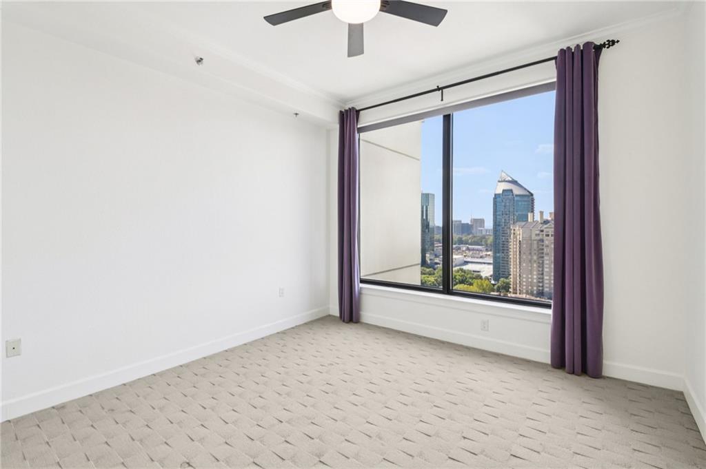 Paramount Building - Residential