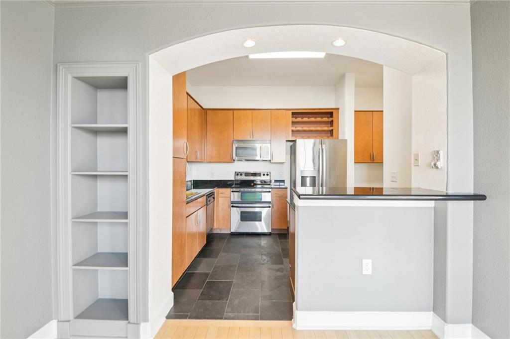 Paramount Building - Residential