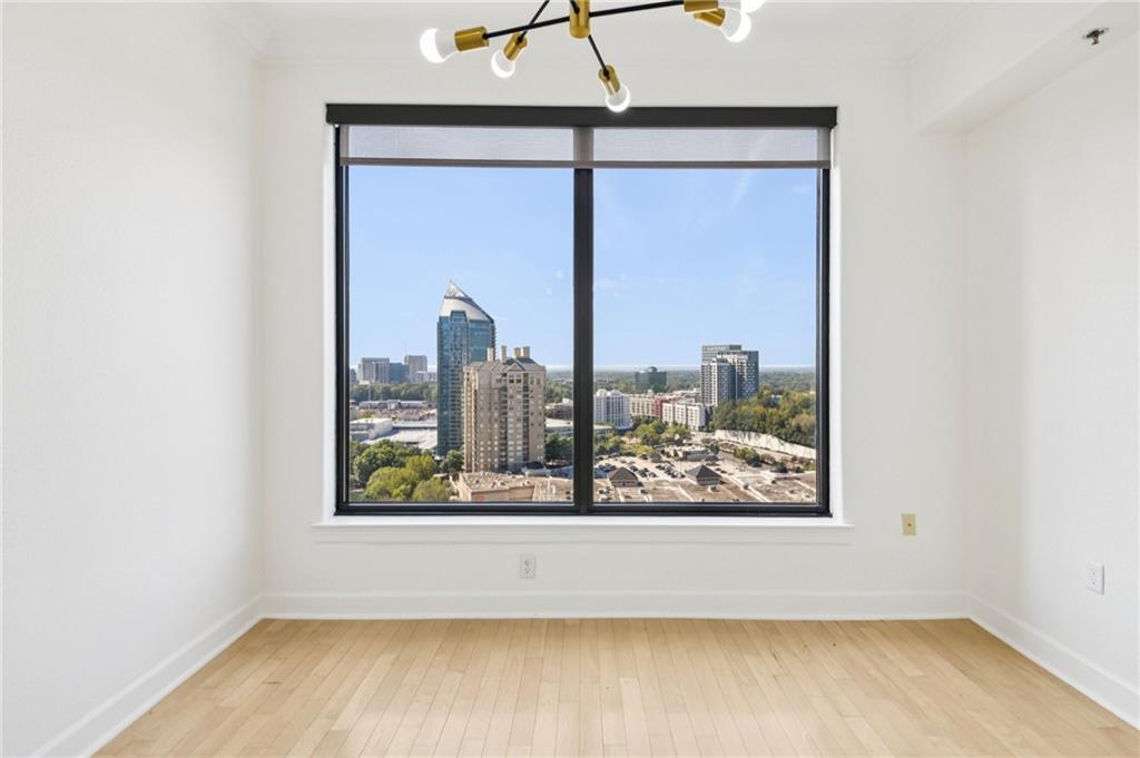 Paramount Building - Residential