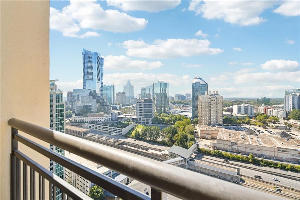 Paramount Building - Residential
