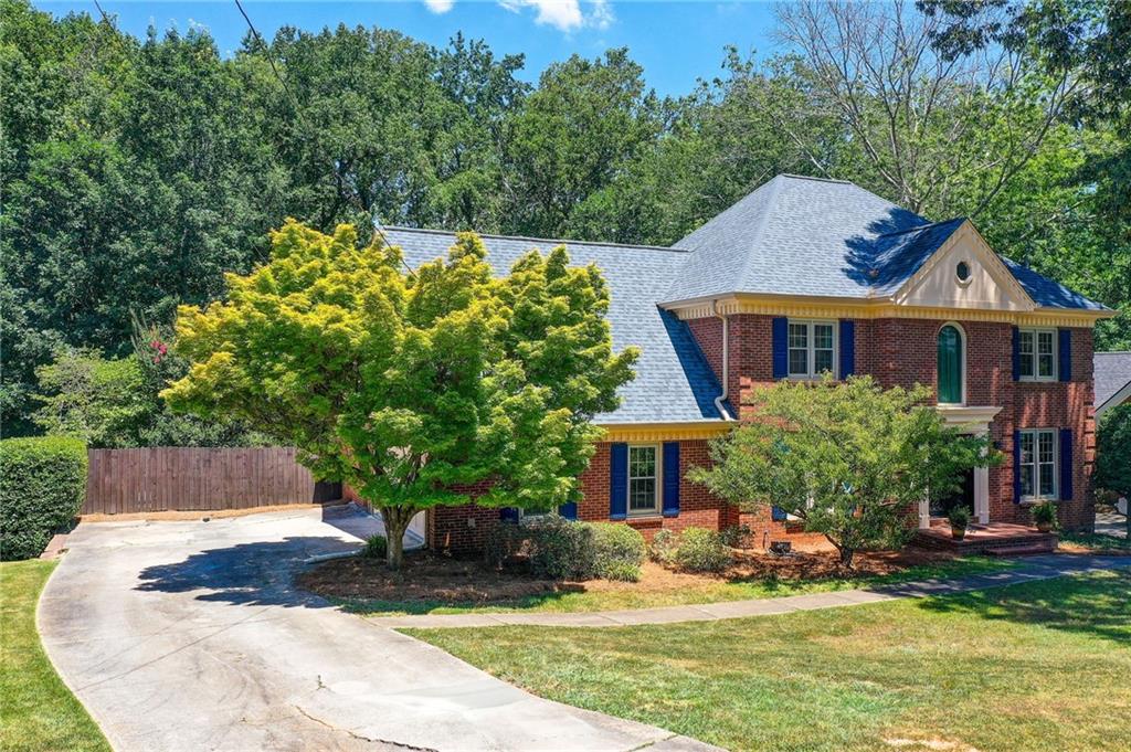 5163 CHARLEMAGNE Way SW