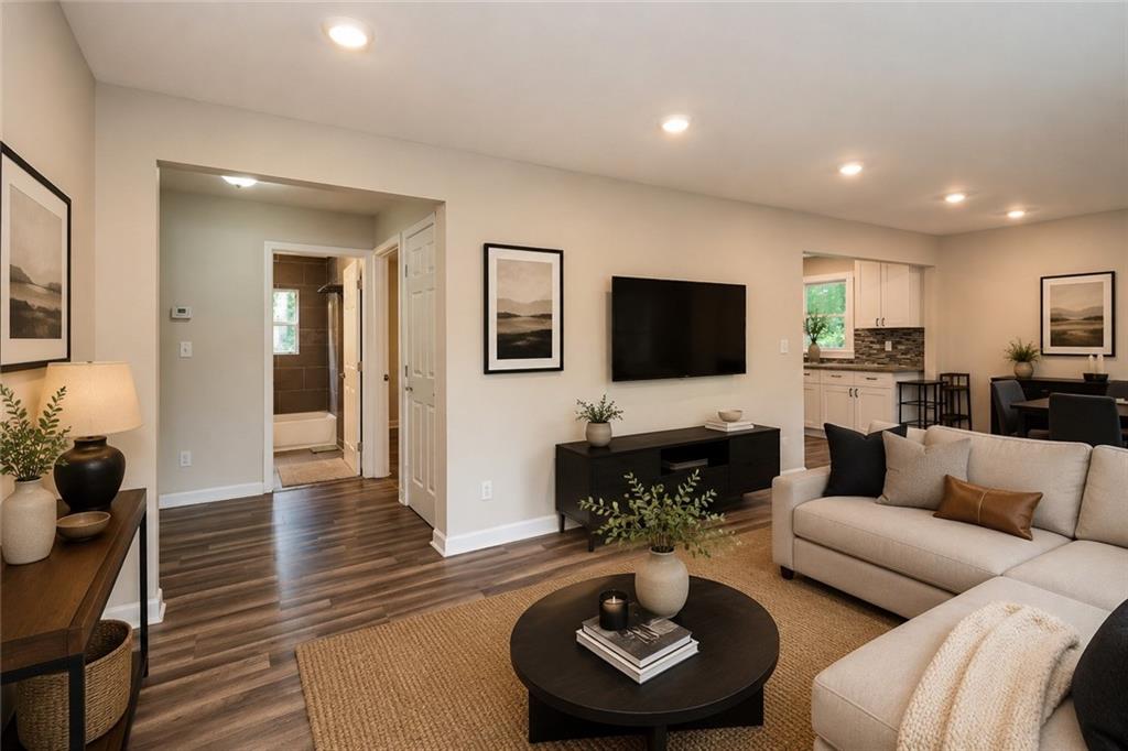 90 Whitaker Circle NW