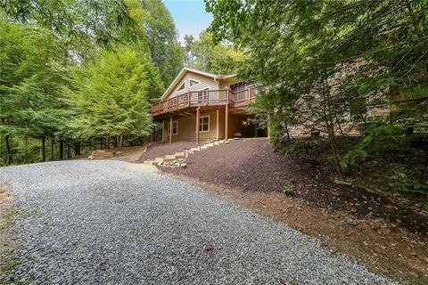 Homes For Sale - 166 Clark Trail<br/> Ellijay, GA 30540