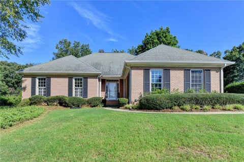 Homes For Sale - 611 Iris Lane<br/> Winder, GA 30680