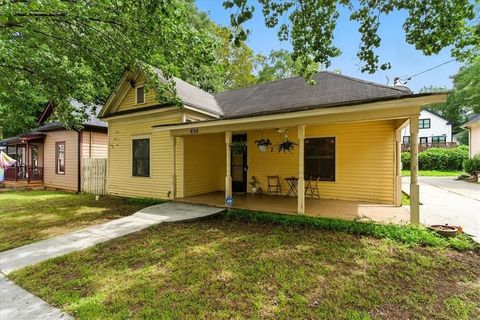 656 Shelton Avenue SW Atlanta GA 30310