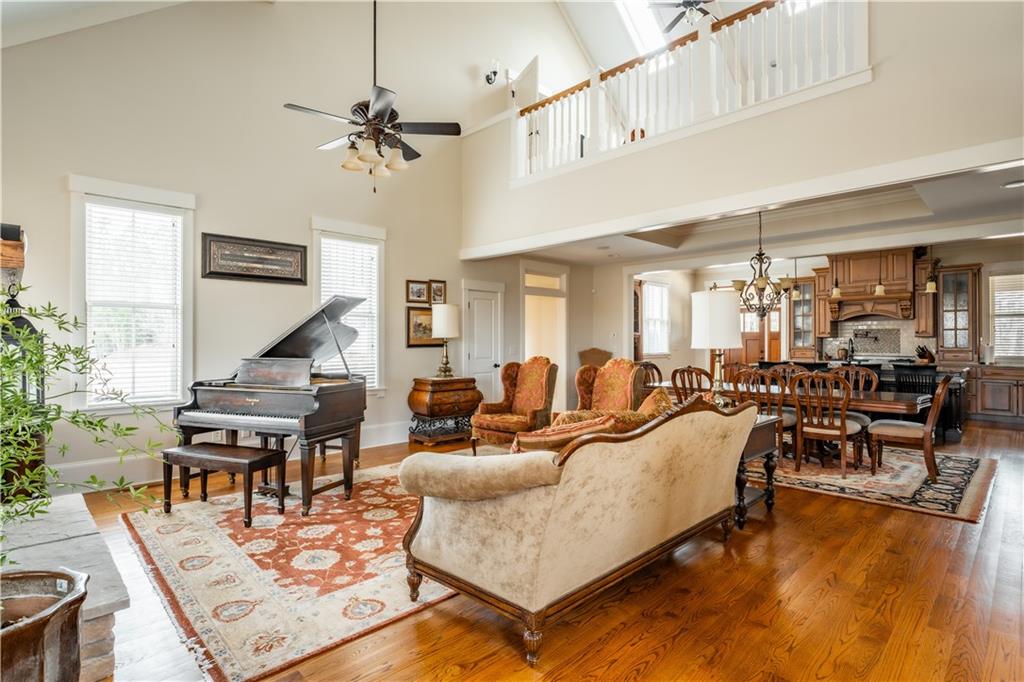 227 Sky View Court
