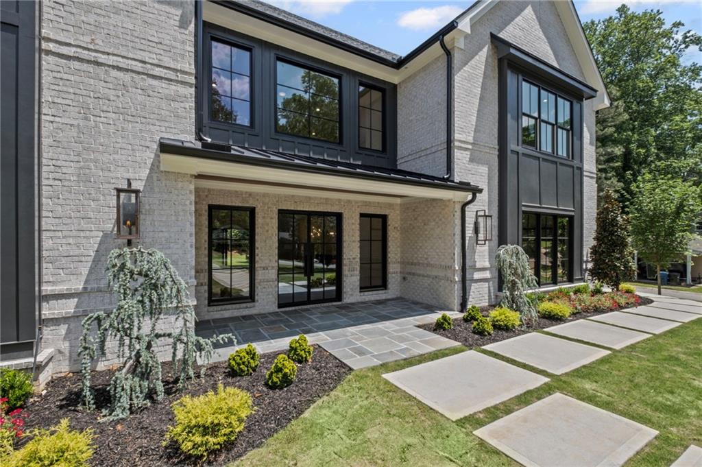 372 Karen Drive, Alpharetta, Georgia image 2