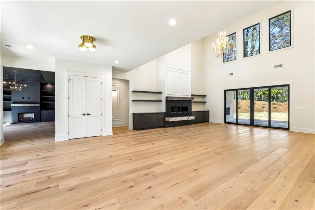 372 Karen Drive, Alpharetta, Georgia image 9