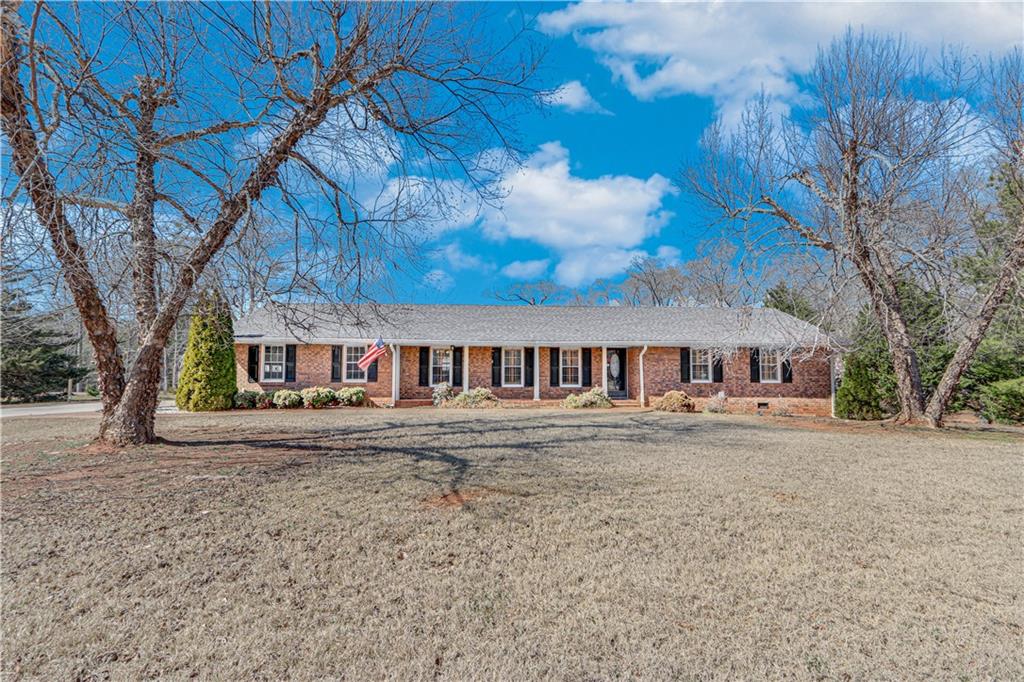222 Meadow Wood Lane, Monroe, Georgia image 1