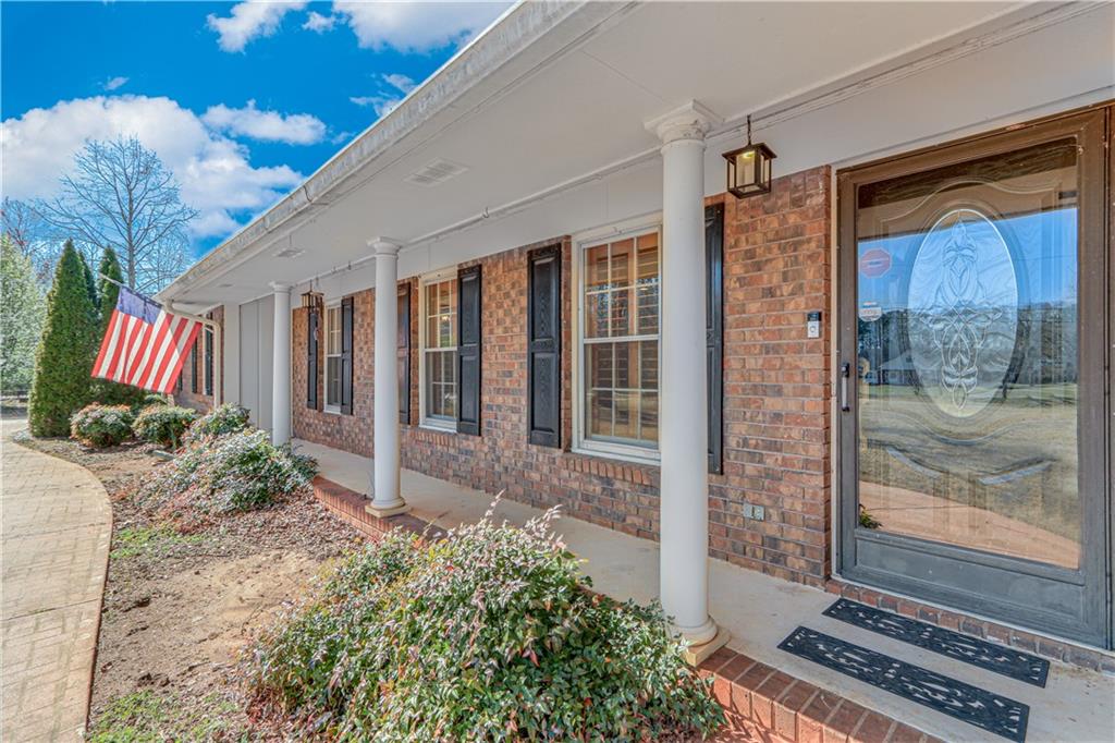 222 Meadow Wood Lane, Monroe, Georgia image 6