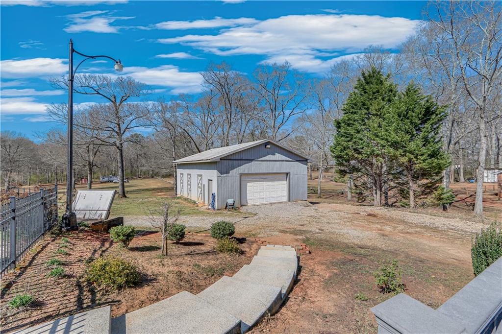 222 Meadow Wood Lane, Monroe, Georgia image 3