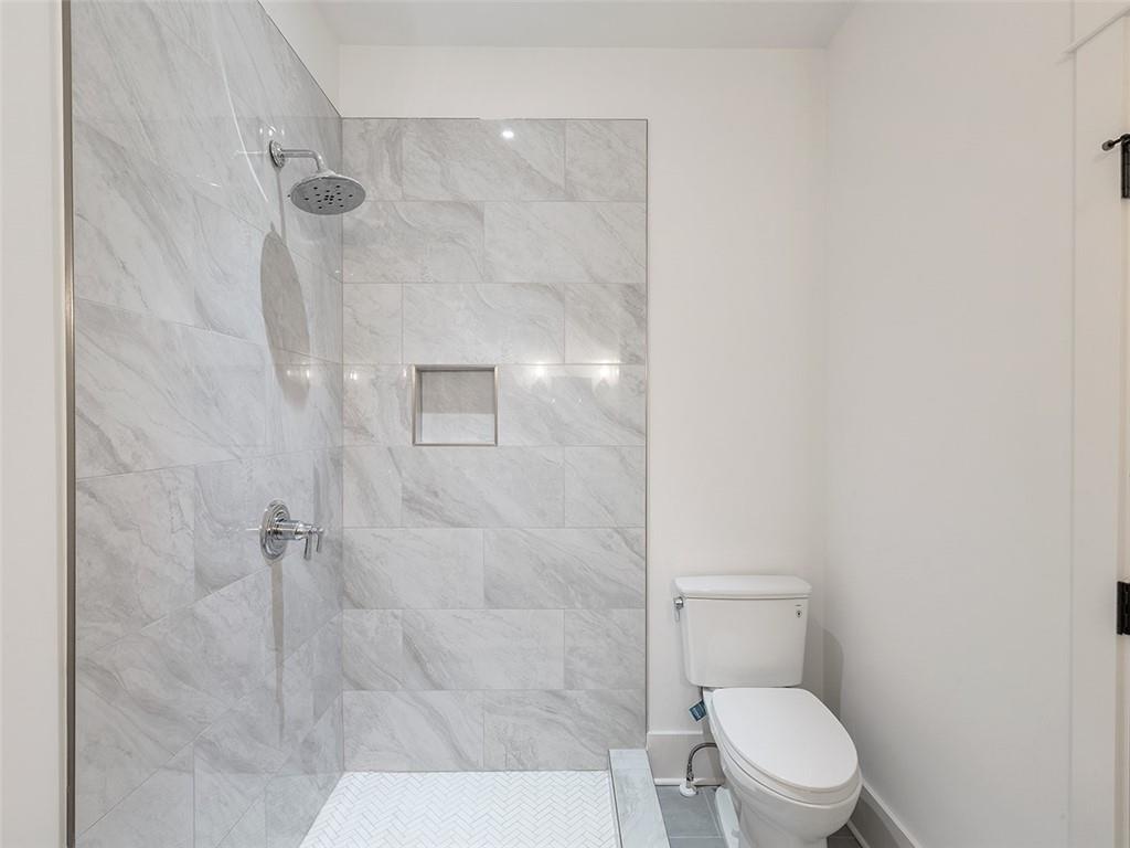 464 Pine Tree Drive, Atlanta, Georgia image 44