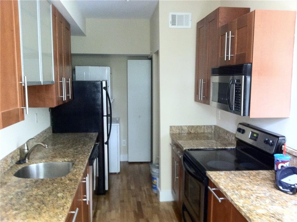 373 Moreland Avenue NE 308