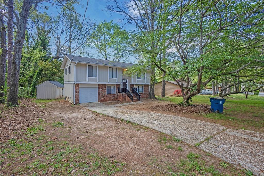 616 Country Lane Drive, Jonesboro, Georgia image 3