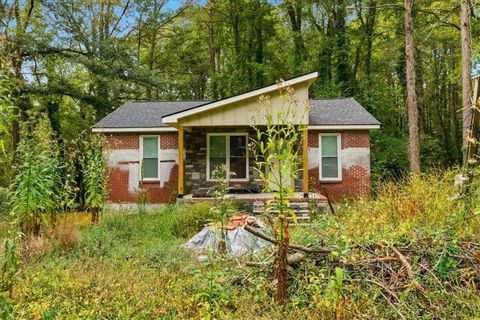 2543 Susan Lane SW Atlanta GA 30331