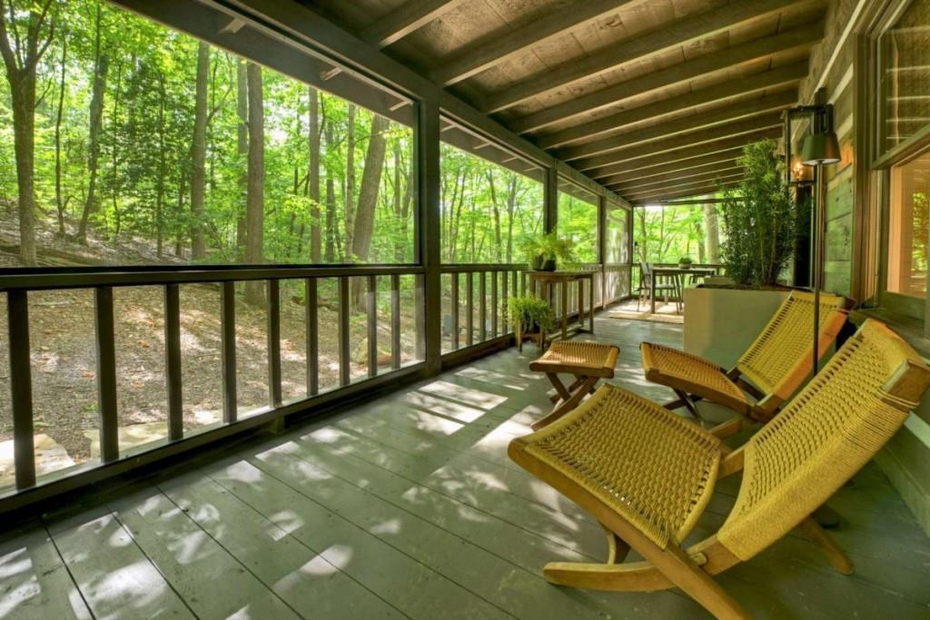 545 Chestnut Ridge