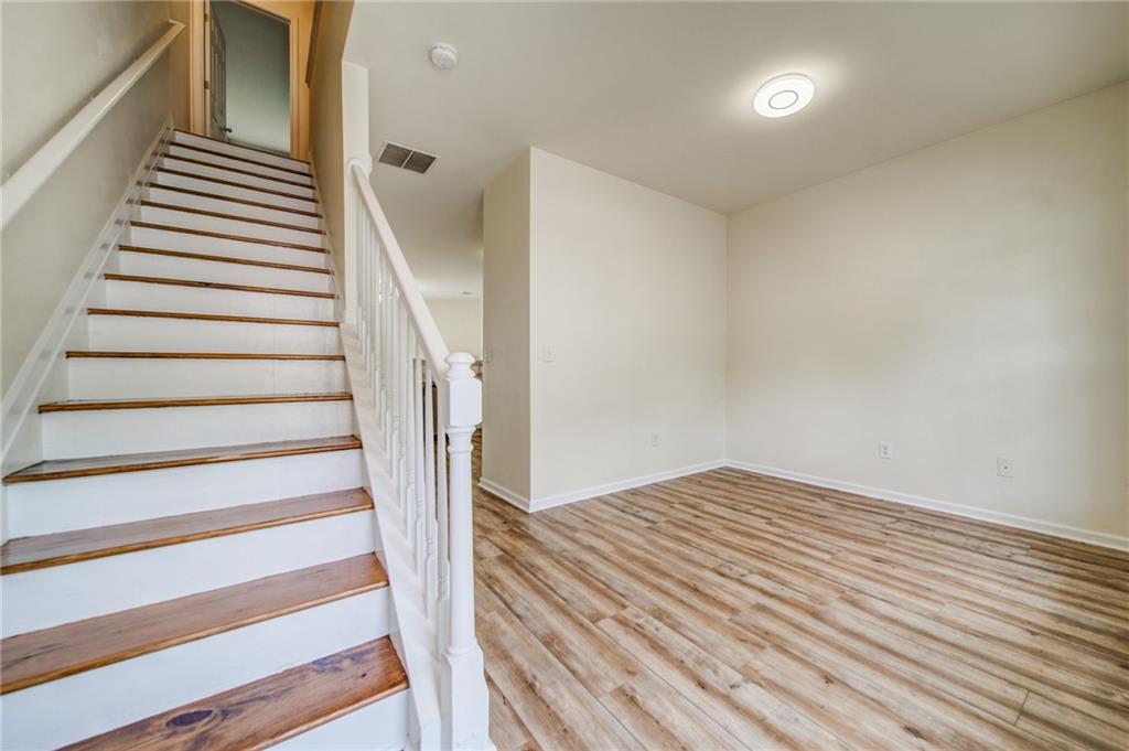 3285 Hidden Cove Circle