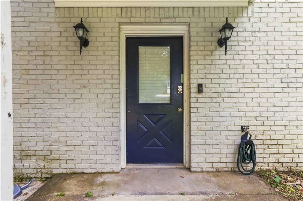 5451 Hedgeflower Court
