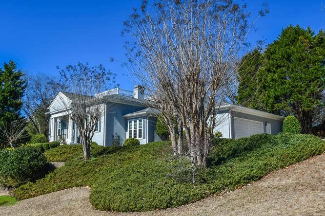 2901 Club Place