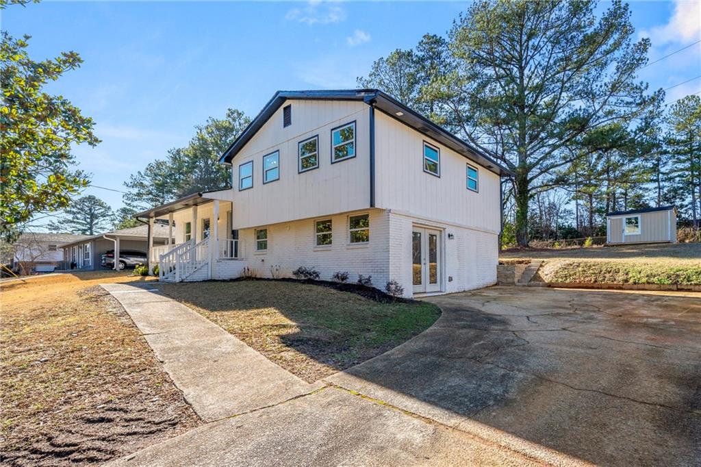 OVERBROOK - Residential Lease