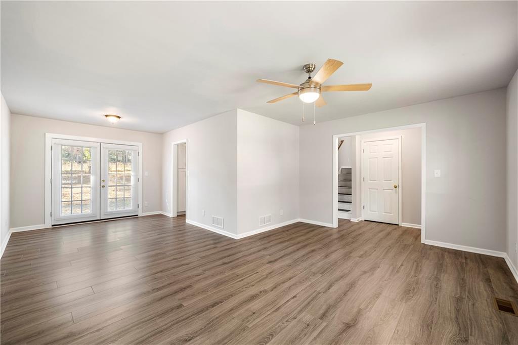 OVERBROOK - Residential Lease