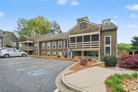 Photo of 210 Riverview Drive, Marietta, GA 30067 (MLS # 7750096)
