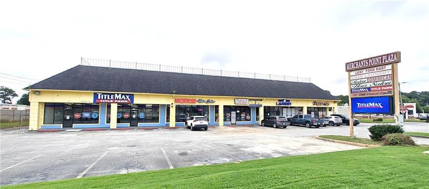 Next to the I-285 Flat Shoals Exit with 10k+ traffics each day. Central Unit D with 1450 SF space.