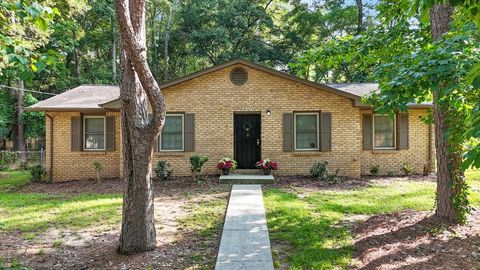 Homes For Sale - 6675 Leisure Trail<br/> Fulton County, Atlanta, GA 30349