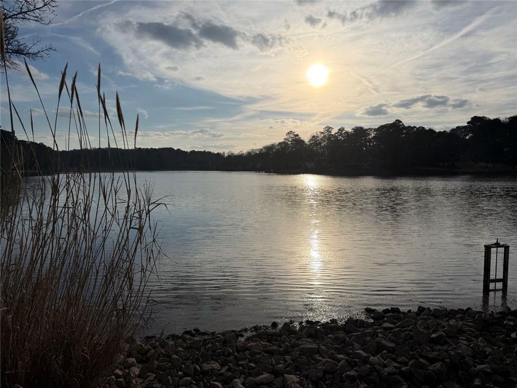 2966 Riviera Drive NW