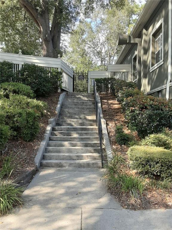 6900 Roswell Road O3