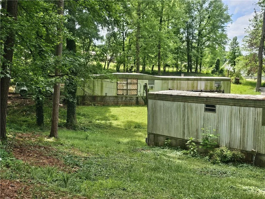 200 Sherry Lane