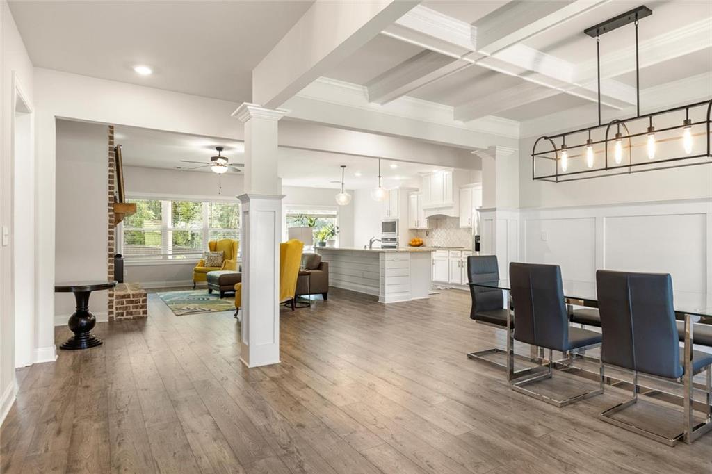 2124 Bullock Bluff Drive Drive