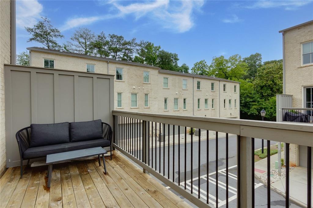 302 Boxwood Lane, Roswell, Georgia image 30