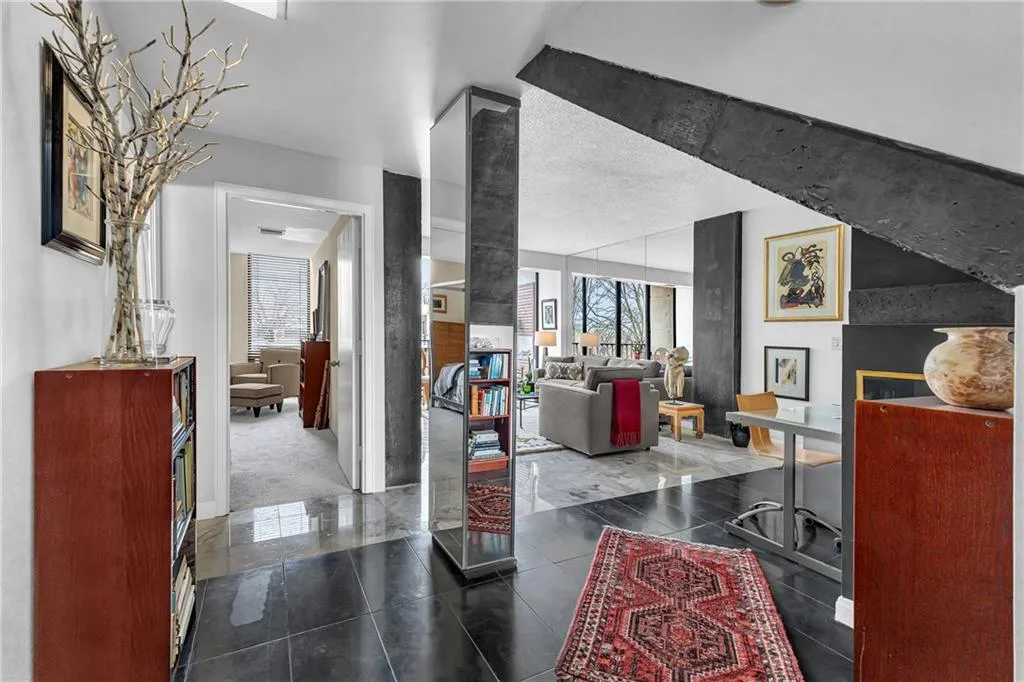 Atlanta, Georgia 30309, United States, 1 Bedroom Bedrooms, ,1 BathroomBathrooms,Residential,Active,83592